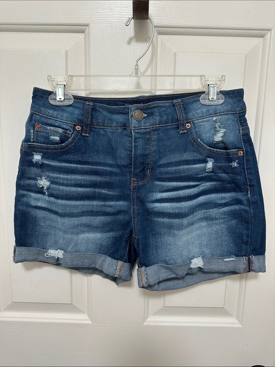 Time and Tru Pants - 0226 Time and Tru Dark Blue Distressed Rolled-Hem Denim Shorts size 6